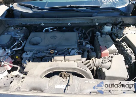 2021 Toyota Rav4 Xle z USA, uszkodzony, nr VIN 2T3P1RFV5MC175396